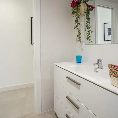 Center Soho Deluxe Apartment